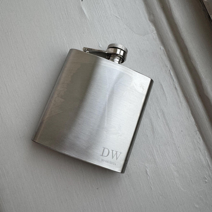 Customisable Stainless Steel Hip Flask for Special Occasions